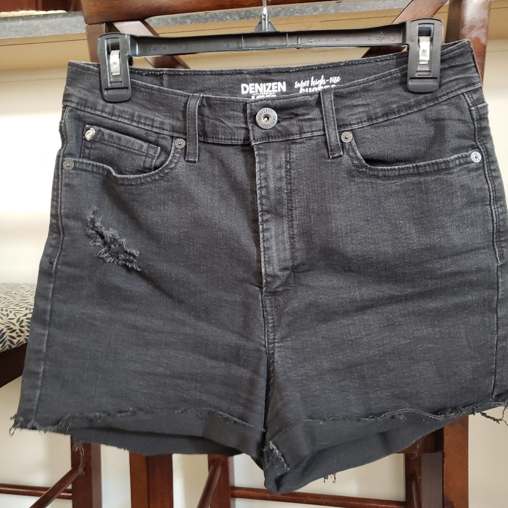 Levi's Black High-waisted Shorts